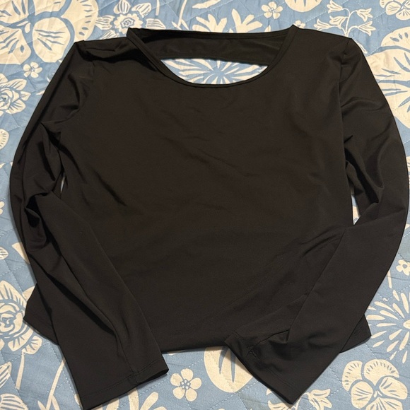 Nike Pro Hyperwarm Black Top plus semi crop workout shirt - Picture 2 of 7